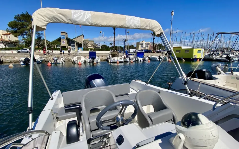 slider 11 Pacific Craft  650 SC