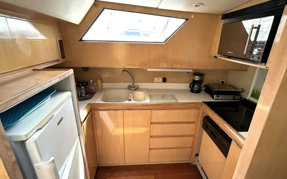 slider 10 Dyna Yacht  50
