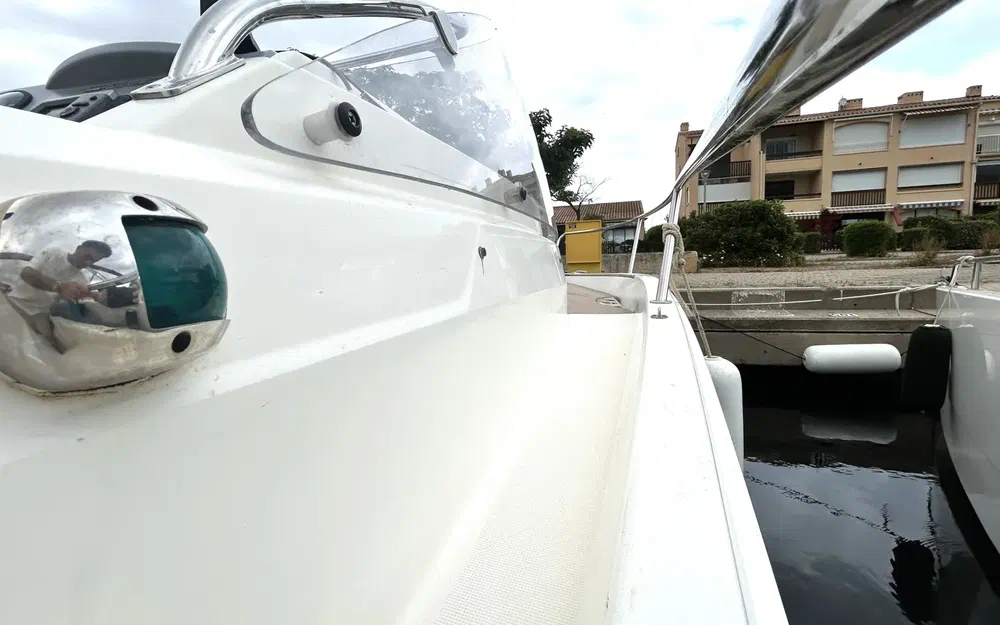 slider 15 Jeanneau Cap Camarat 755