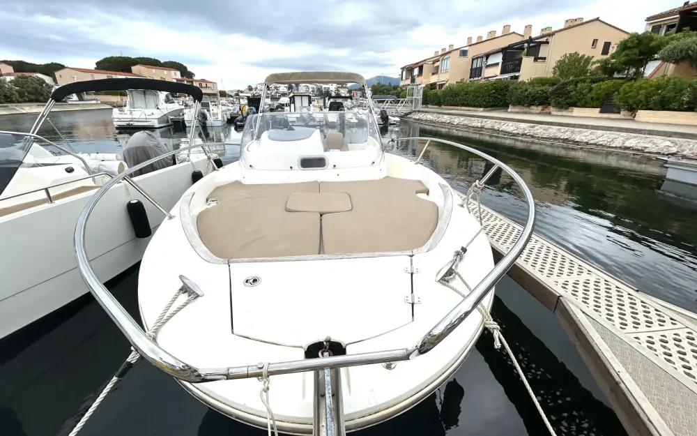slider 1 Jeanneau Cap Camarat 755 WA