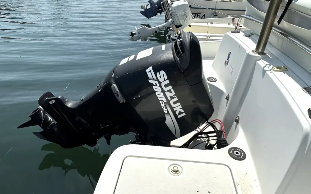 slider 15 Beneteau Flyer 650 Open