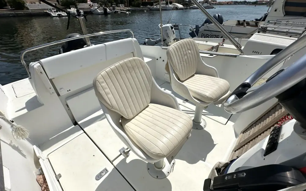 slider 3 Beneteau Flyer 650 Open