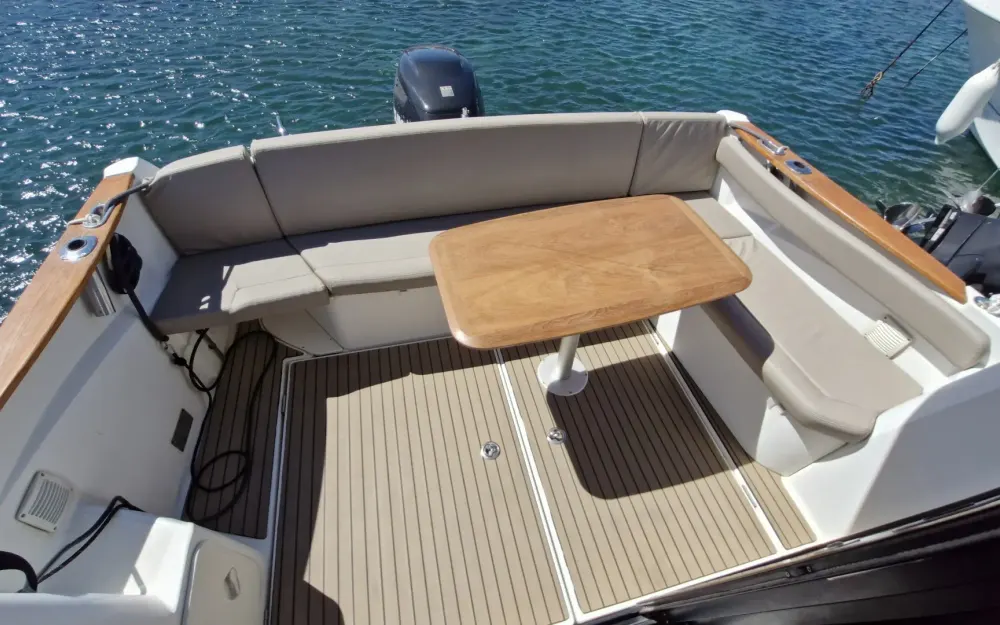slider 17 Beneteau Antares 8.80