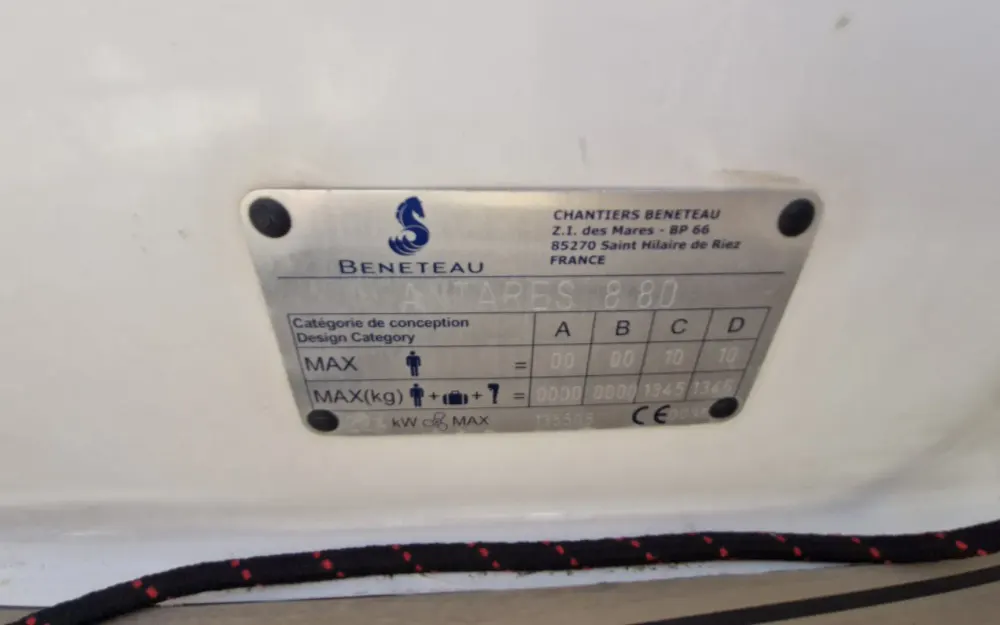 slider 18 Beneteau Antares 8.80