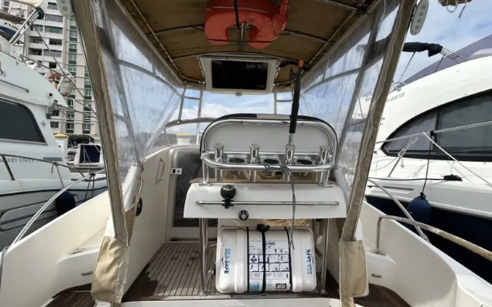 slider 4 Jeanneau Cap Camarat 925