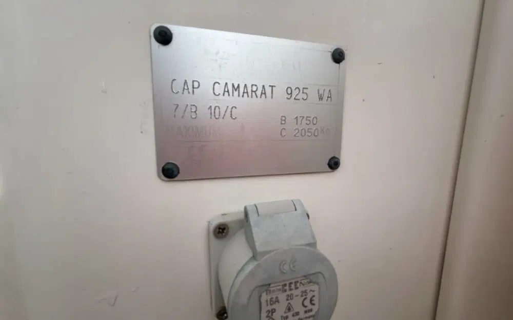 slider 5 Jeanneau Cap Camarat 925