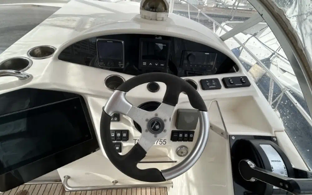 slider 7 Jeanneau Cap Camarat 925