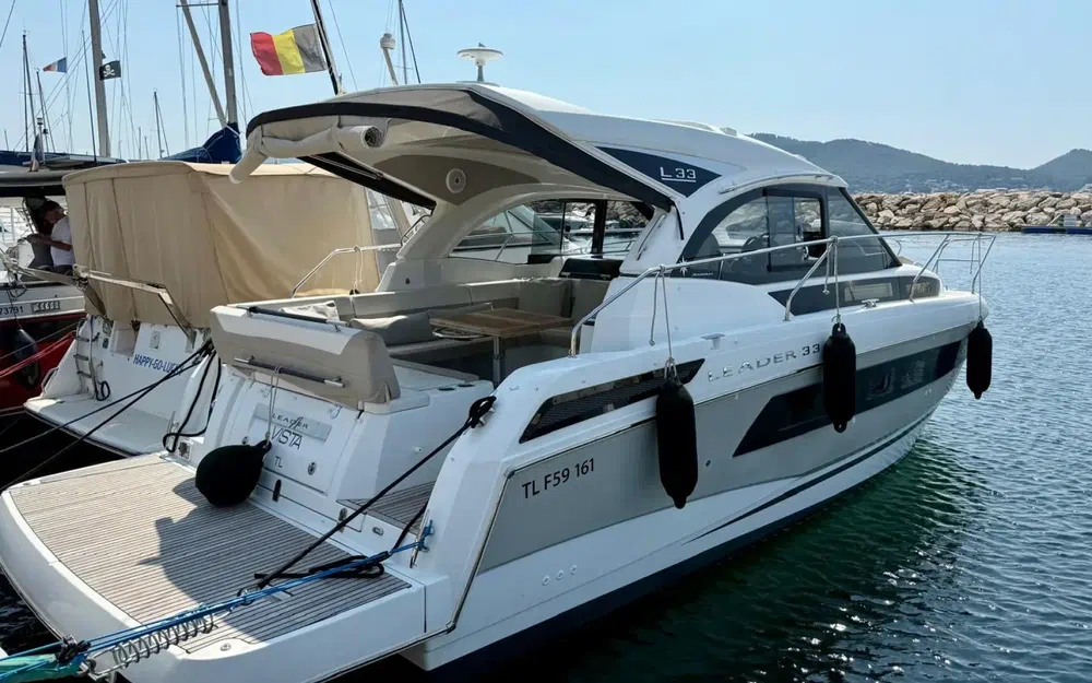 slider 21 Jeanneau Leader 33