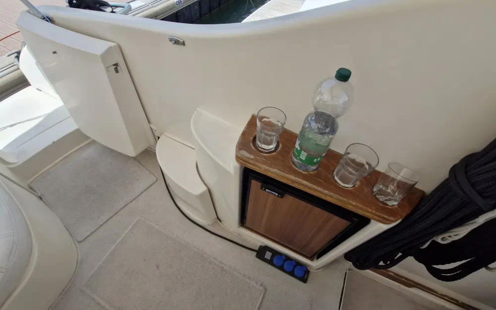 slider 6 Windy 33 Mistral