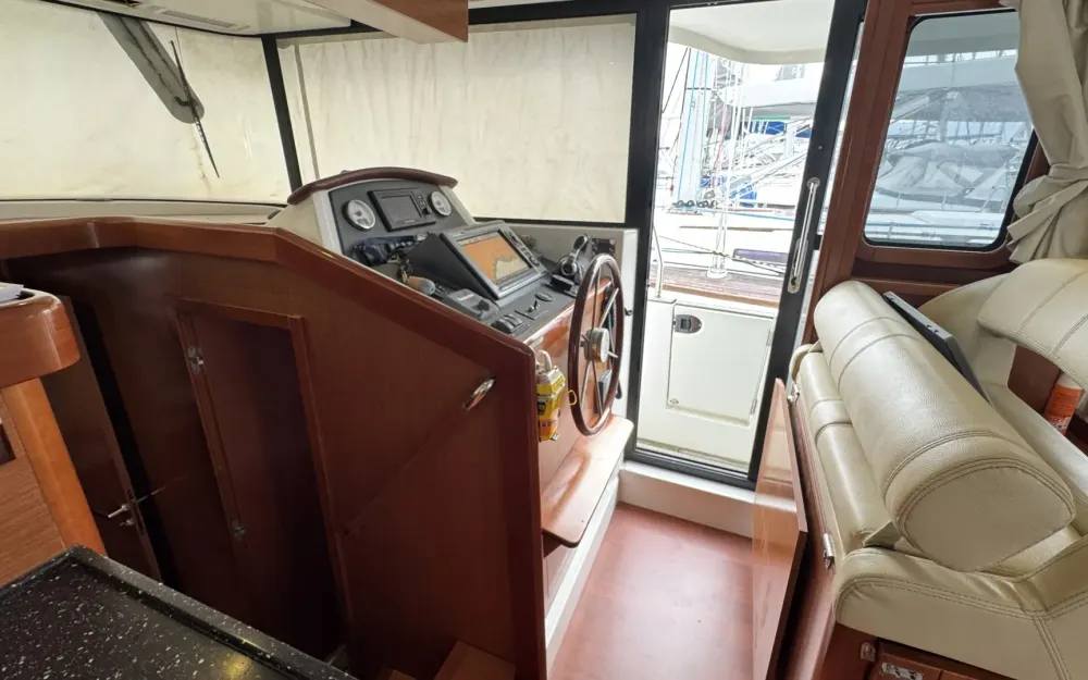 slider 12 Beneteau Swift Trawler 44