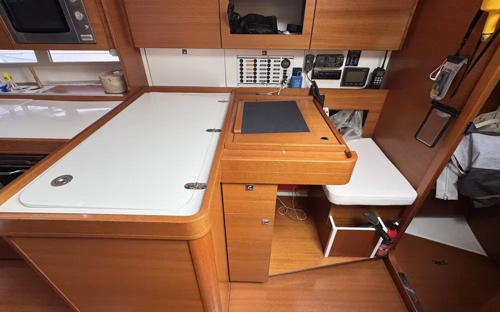 slider 16 Dufour 380