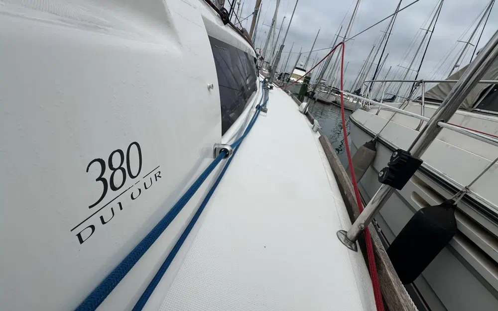 slider 19 Dufour 380