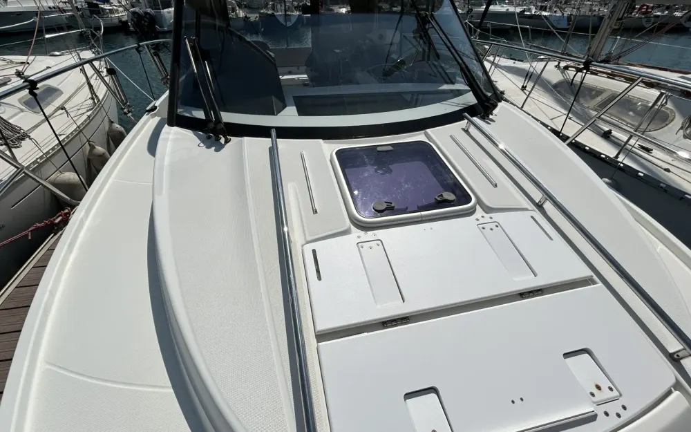 slider 1 Jeanneau Merry Fisher 895