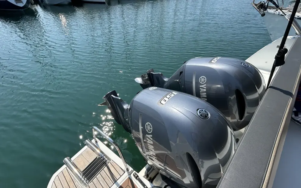 slider 4 Jeanneau Merry Fisher 895