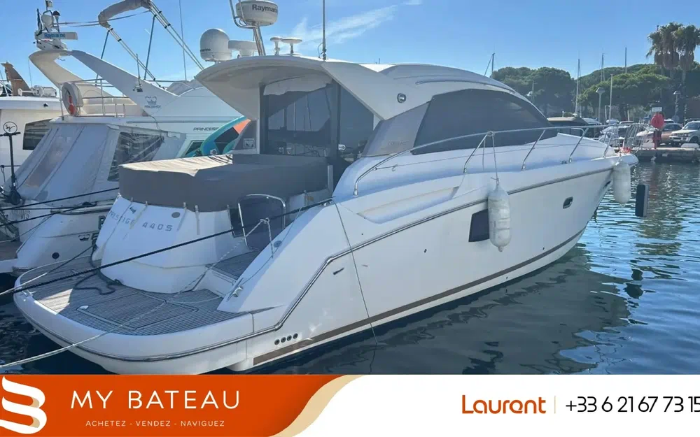 slider 0 Jeanneau Prestige 440
