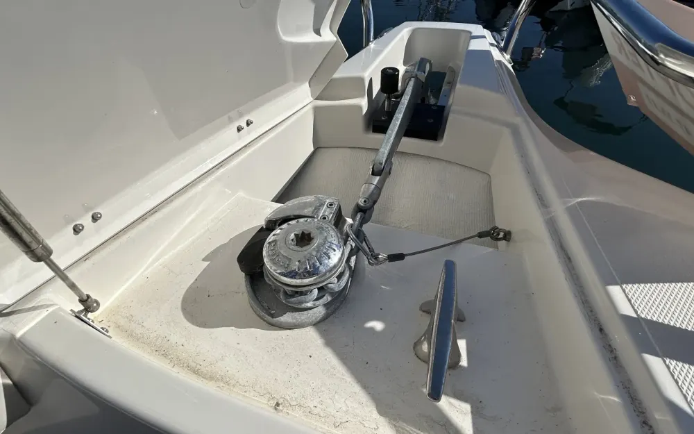 slider 15 White Shark  280 CC Evo