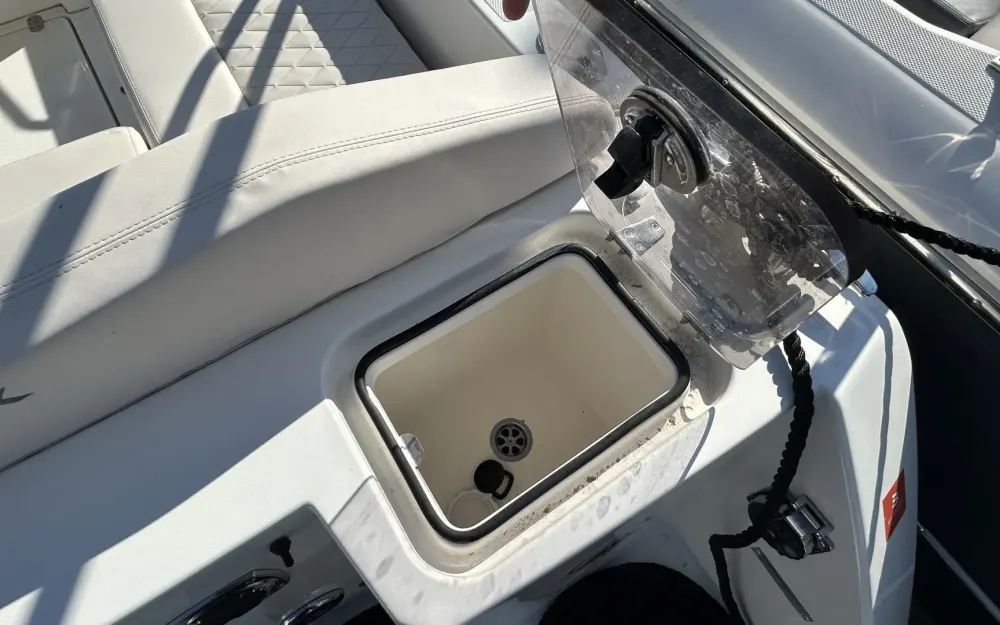 slider 20 White Shark  280 CC Evo