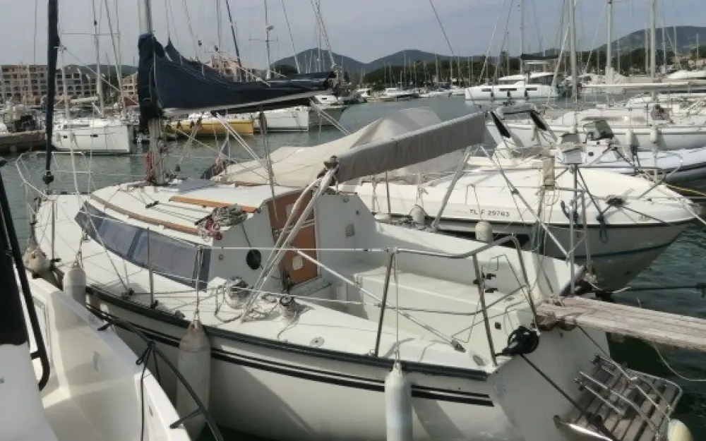 slider 1 Dufour  2800