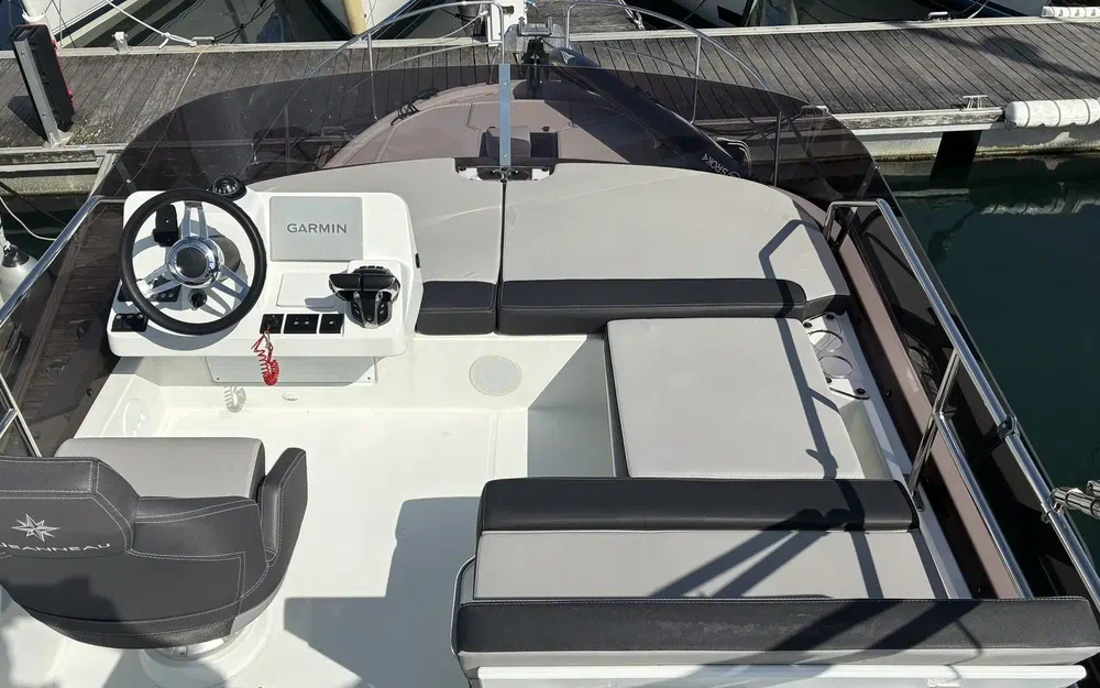 slider 4 Jeanneau Merry Fisher 1095