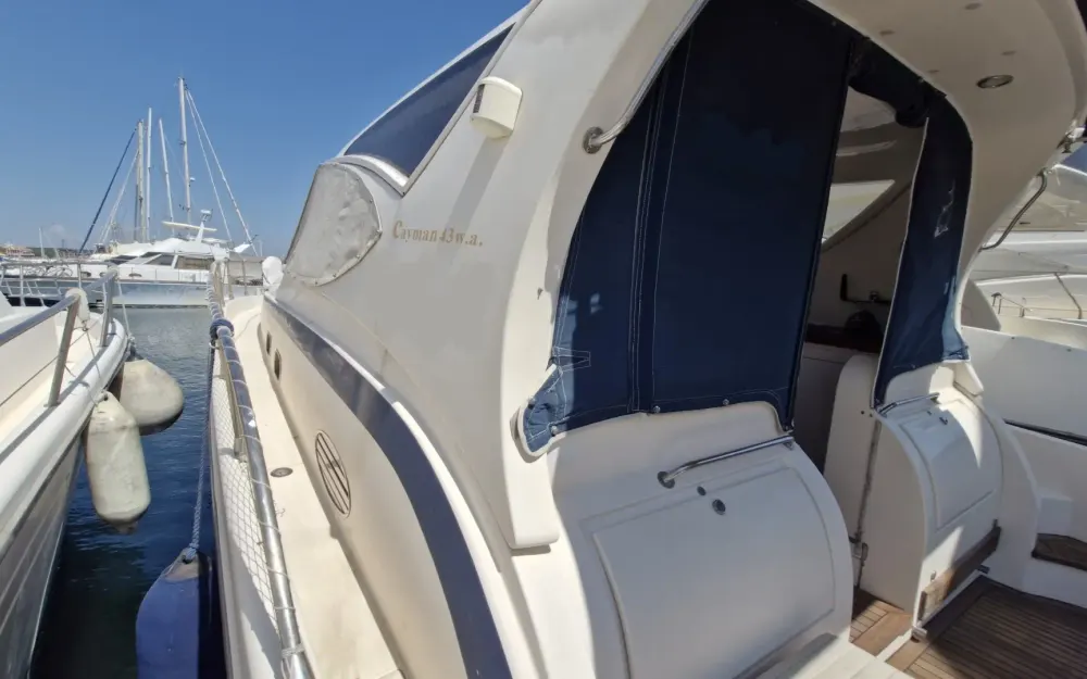 slider 25 Cayman  43 WA