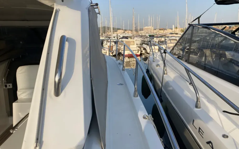 slider 22 Jeanneau Leader 40
