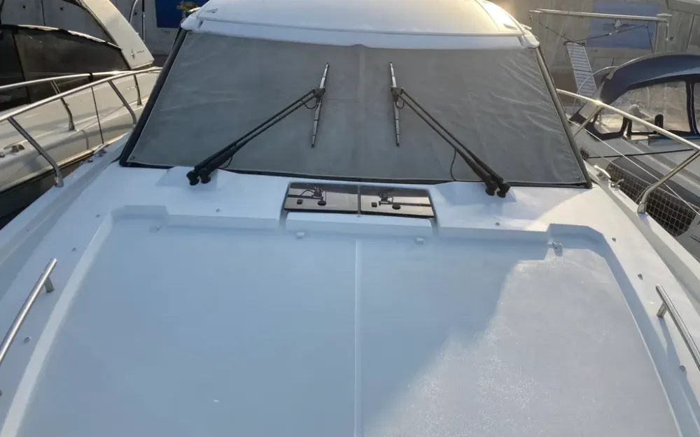 slider 23 Jeanneau Leader 40