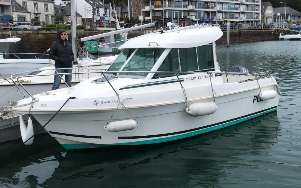 slider 0 Jeanneau Merry Fisher 625