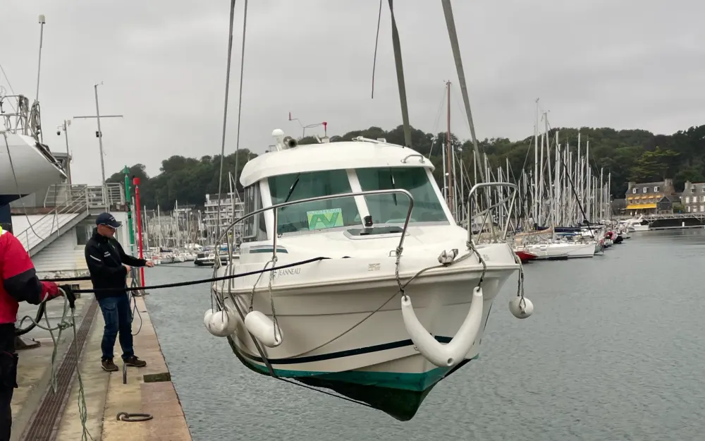 slider 8 Jeanneau Merry Fisher 625