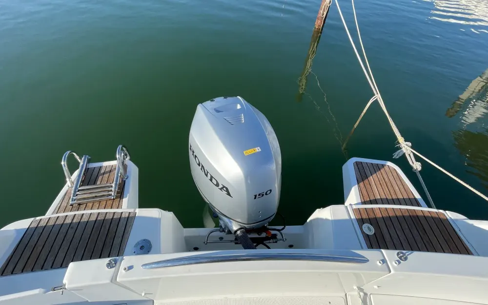 slider 10 Jeanneau Merry Fisher 755