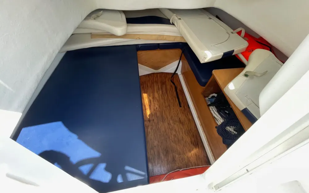 slider 10 Beneteau Flyer 650 WA