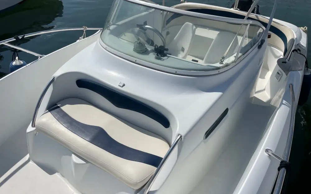 slider 3 Beneteau Flyer 650 WA