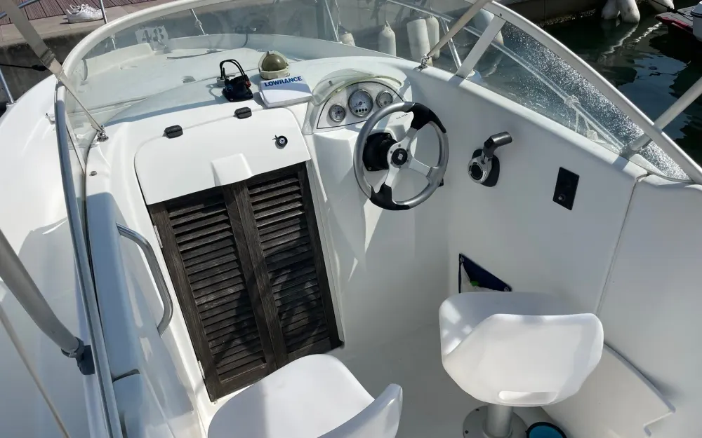 slider 8 Beneteau Flyer 650 WA