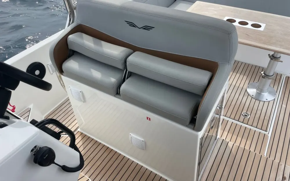 slider 11 Beneteau Flyer 9 Sundeck