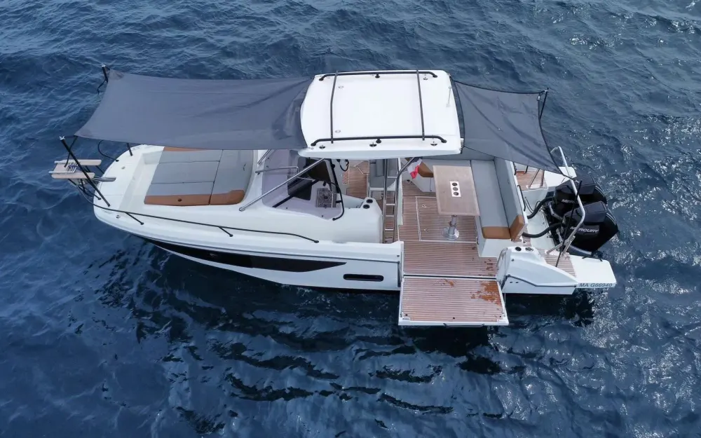 slider 7 Beneteau Flyer 9 Sundeck