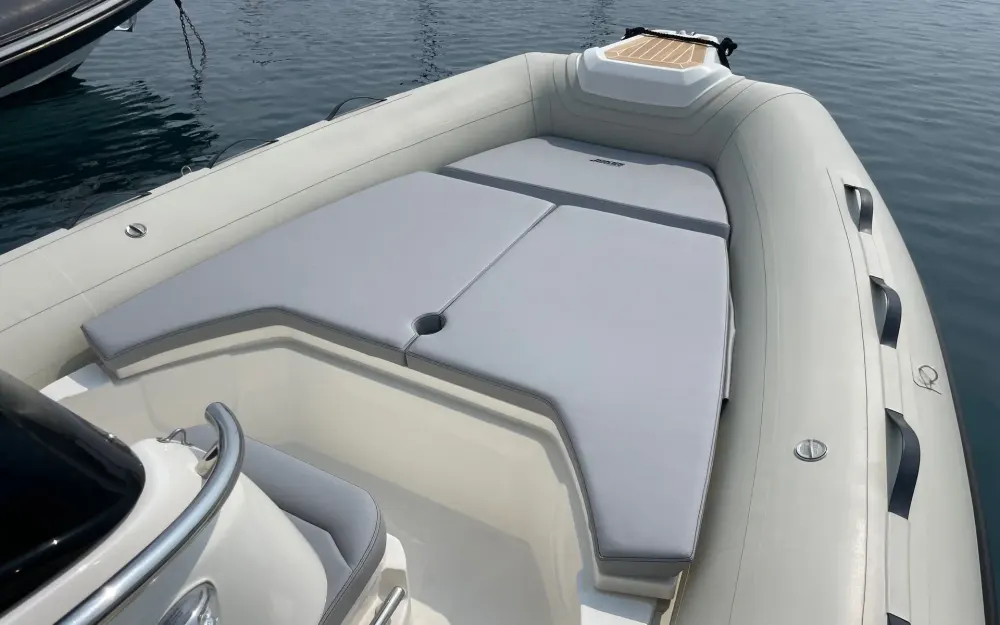 slider 4 Joker Boat Clubman 22 Plus