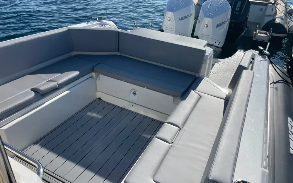 slider 12 Joker Boat Clubman 35