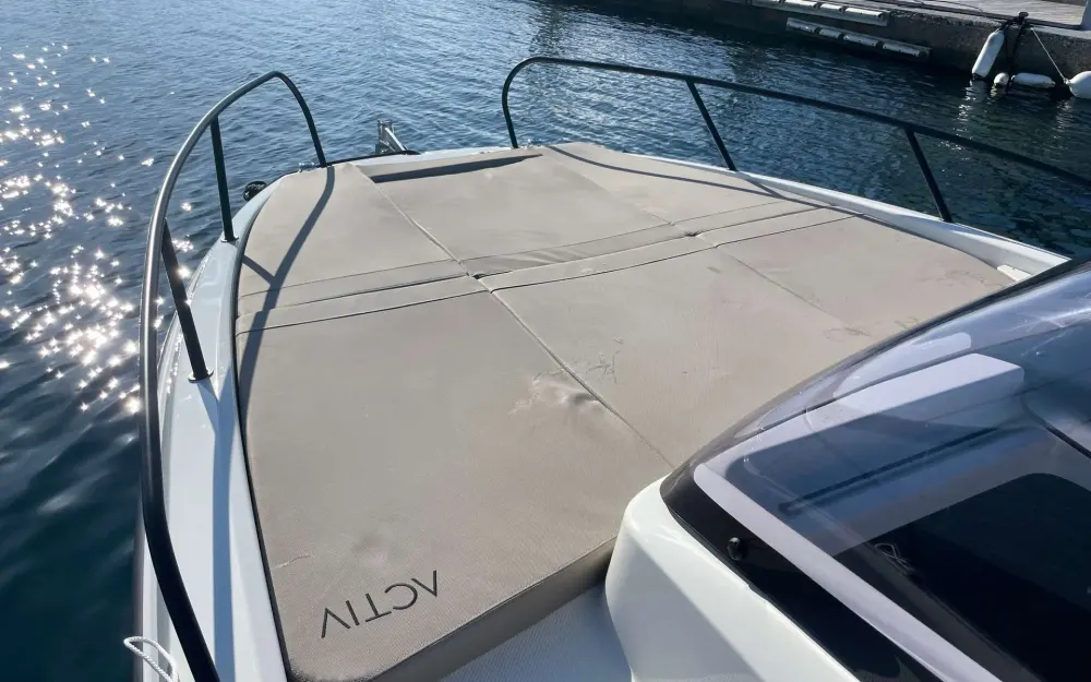 slider 3 Quicksilver Activ 675 Sundeck