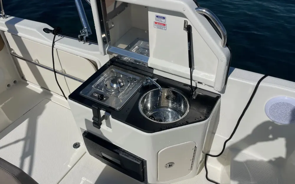 slider 11 Quicksilver Activ 755 Sundeck
