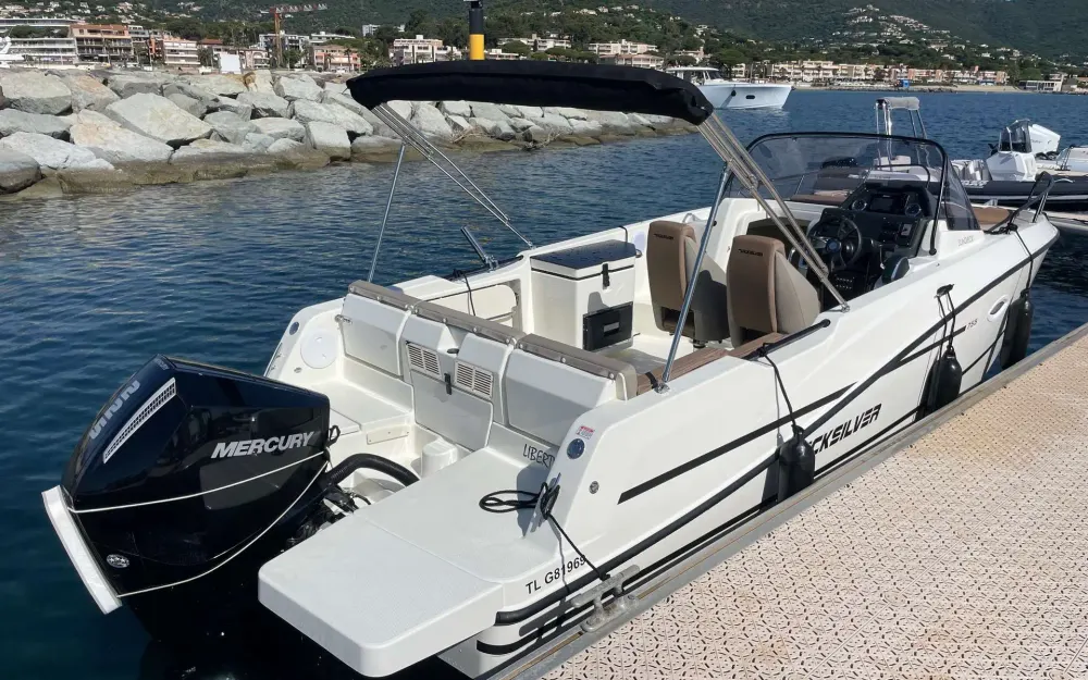 slider 4 Quicksilver Activ 755 Sundeck