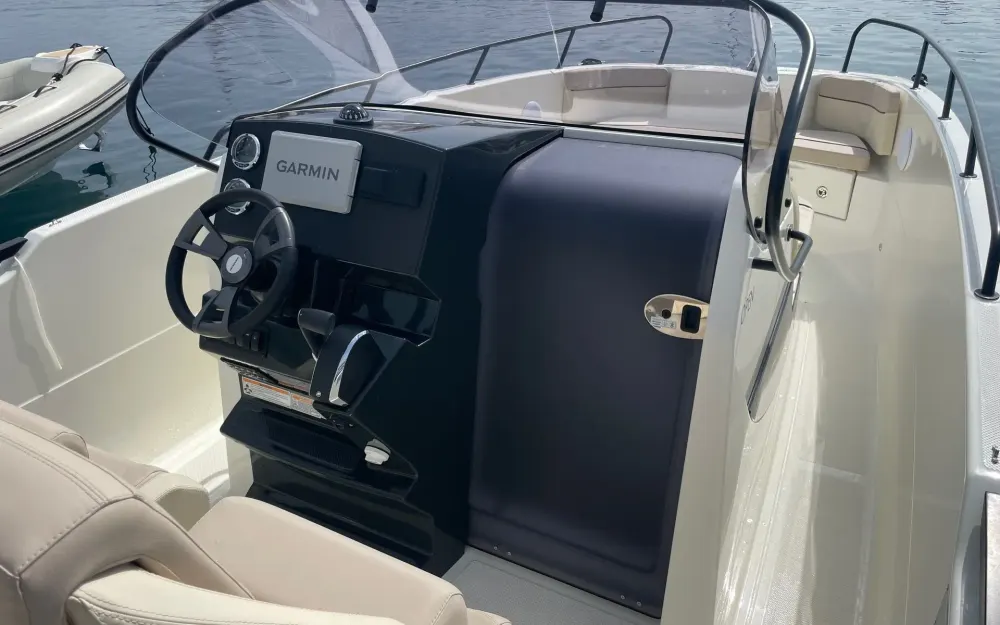 slider 8 Quicksilver Activ 805 Open