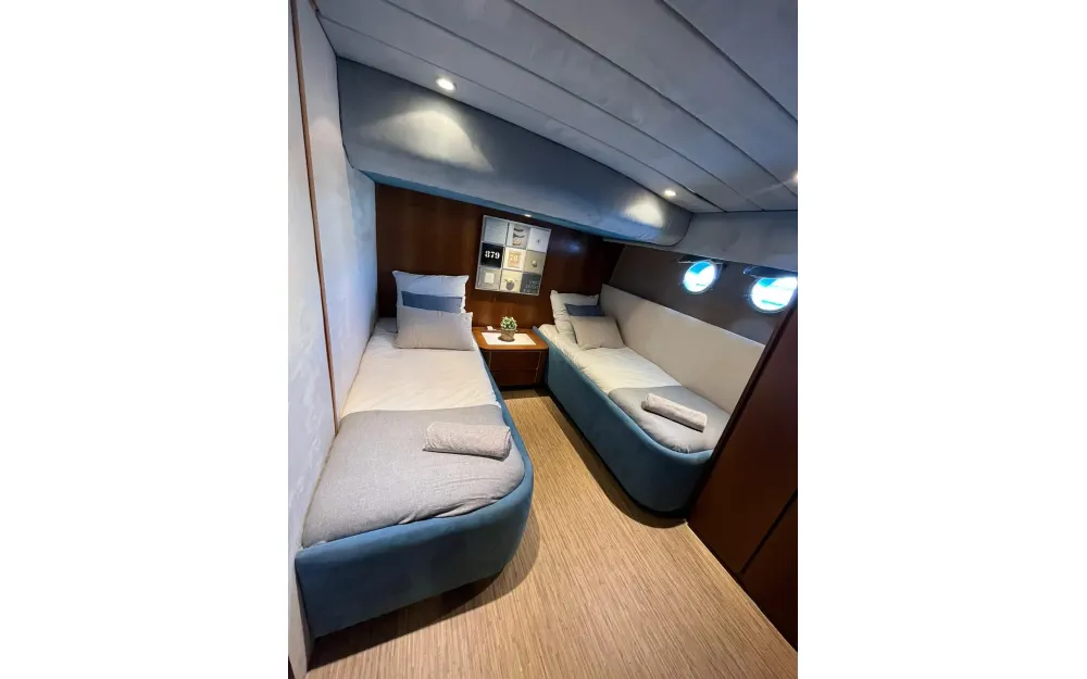 slider 10 Versilcraft Falcon 70