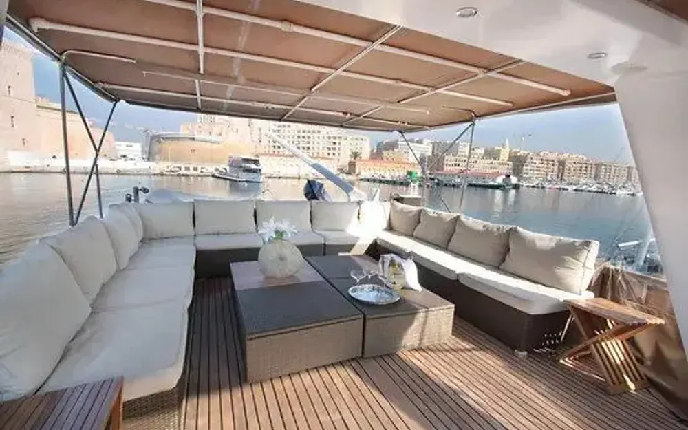 slider 5 Versilcraft Falcon 70