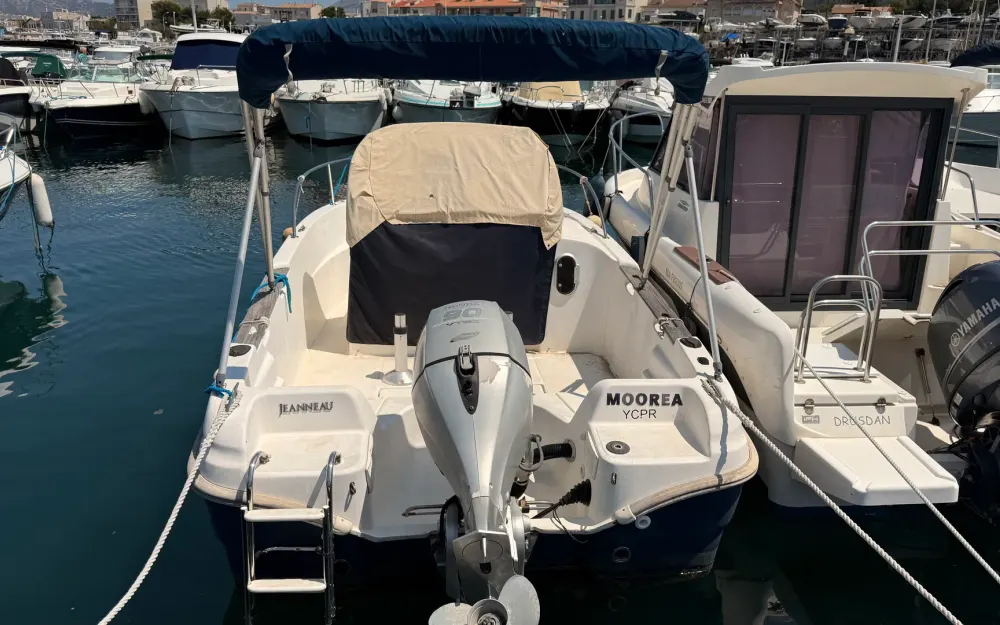 slider 1 Jeanneau Cap Camarat 545 WA