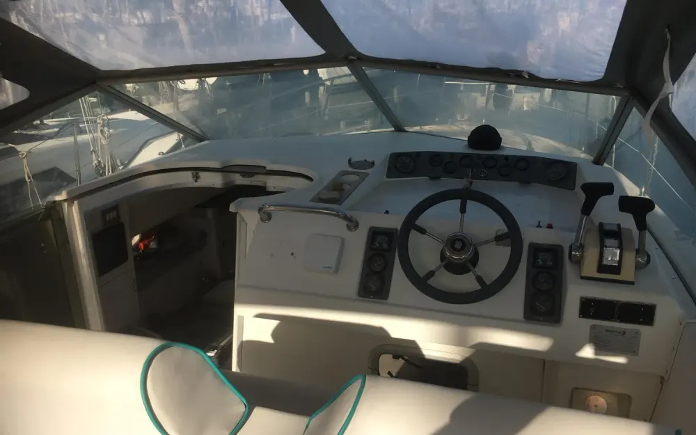 slider 9 Beneteau Flyer Serie 8
