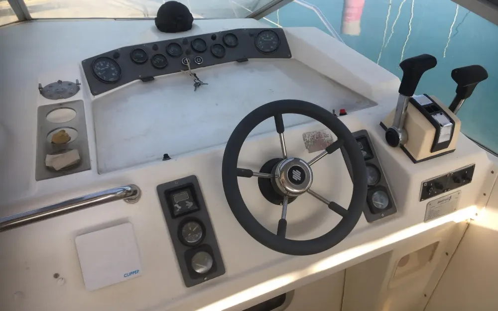 slider 8 Beneteau Flyer Serie 8