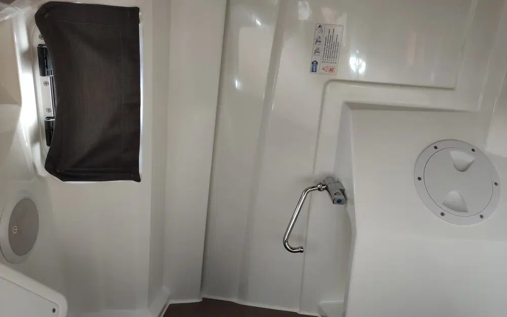 slider 12 Jeanneau Merry Fisher 695