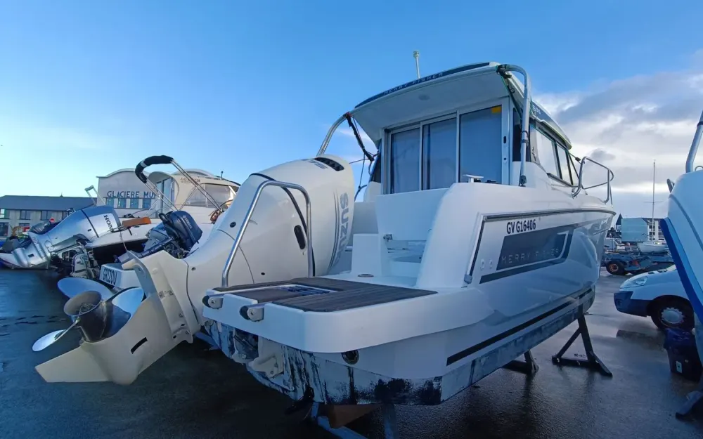 slider 1 Jeanneau Merry Fisher 695 Serie 2