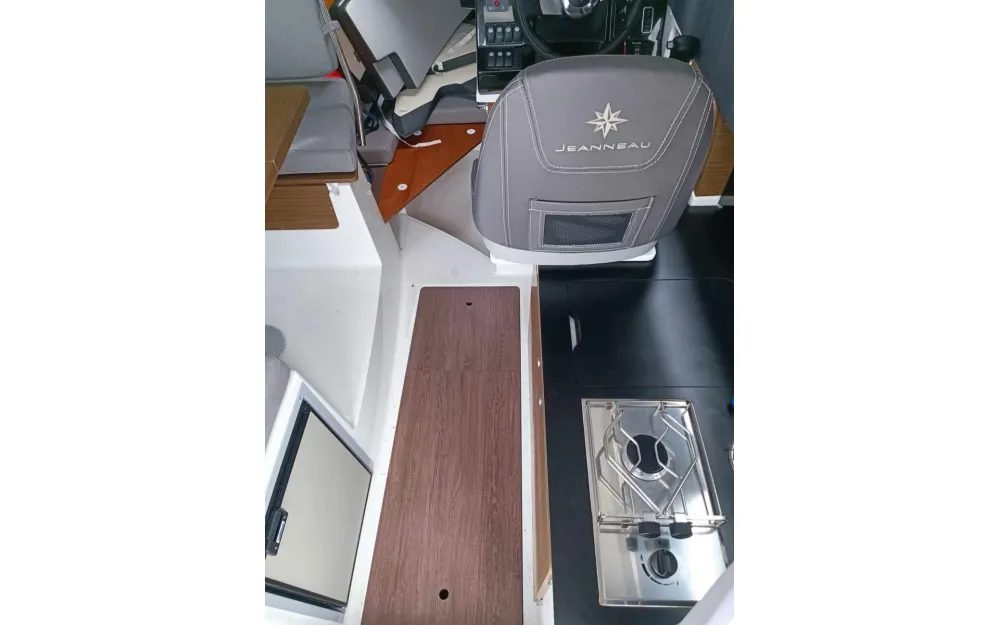 slider 6 Jeanneau Merry Fisher 695 Serie 2