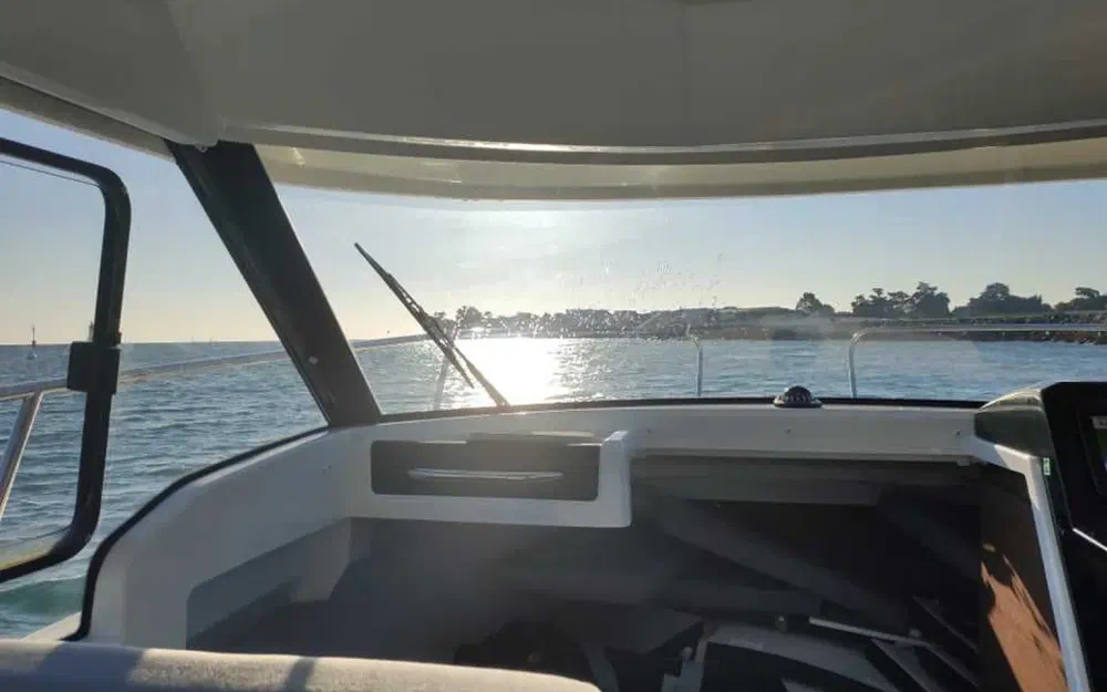 slider 8 Jeanneau Merry Fisher 695