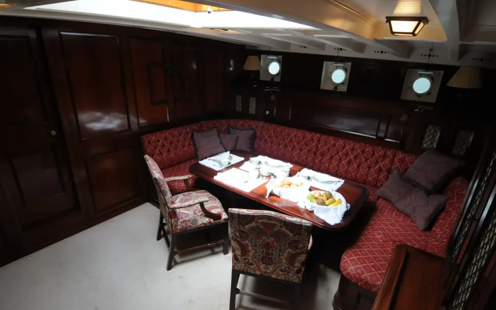 slider 15 Alexander Stephen  Sons Classic Yacht